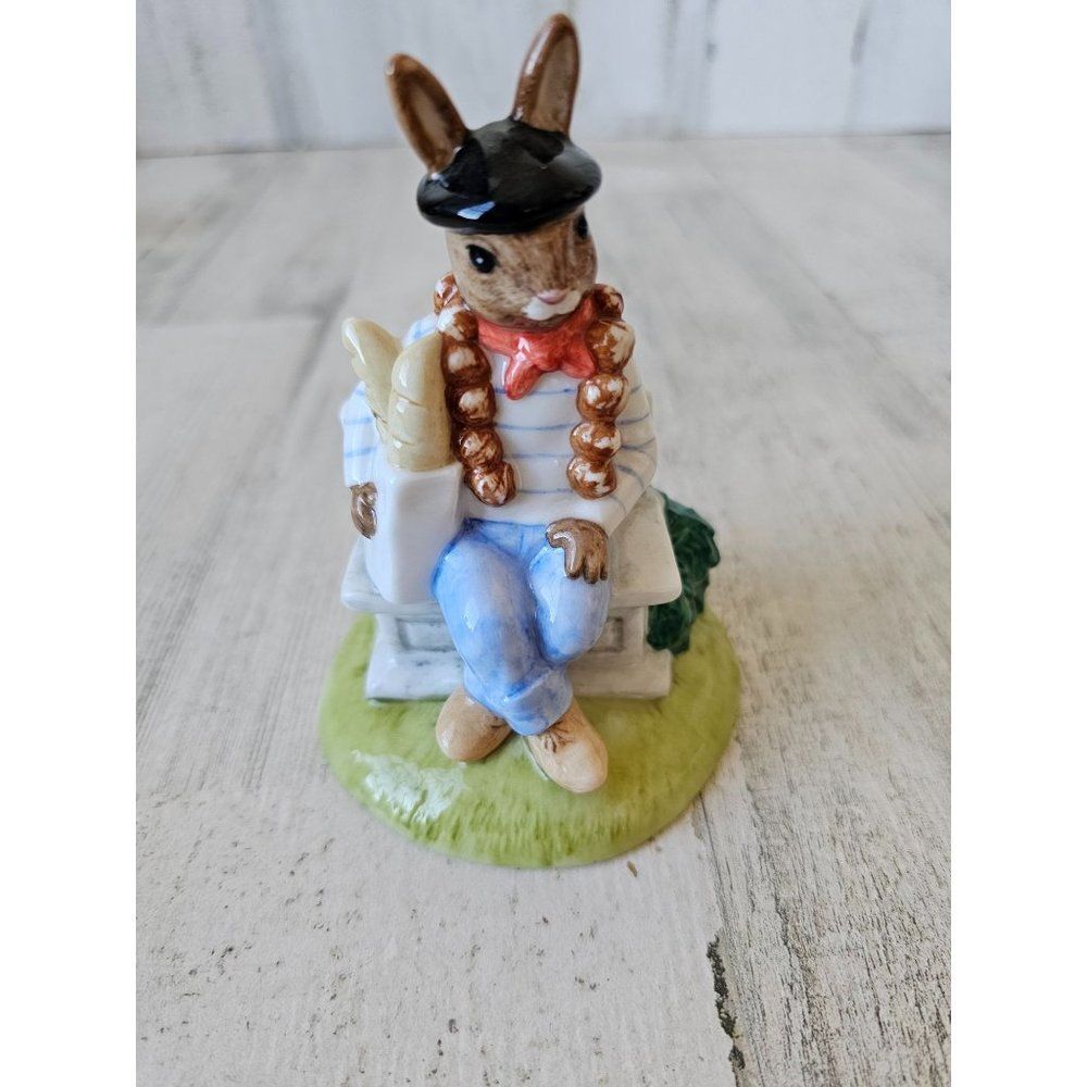 Royal Doulton Parisian Italian bread baker DB317 bunnykins bunny figurine statue